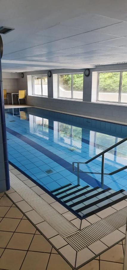Ferienwohnung Mit Seeblick Und Schwimmbadnutzung In 库克斯港 外观 照片