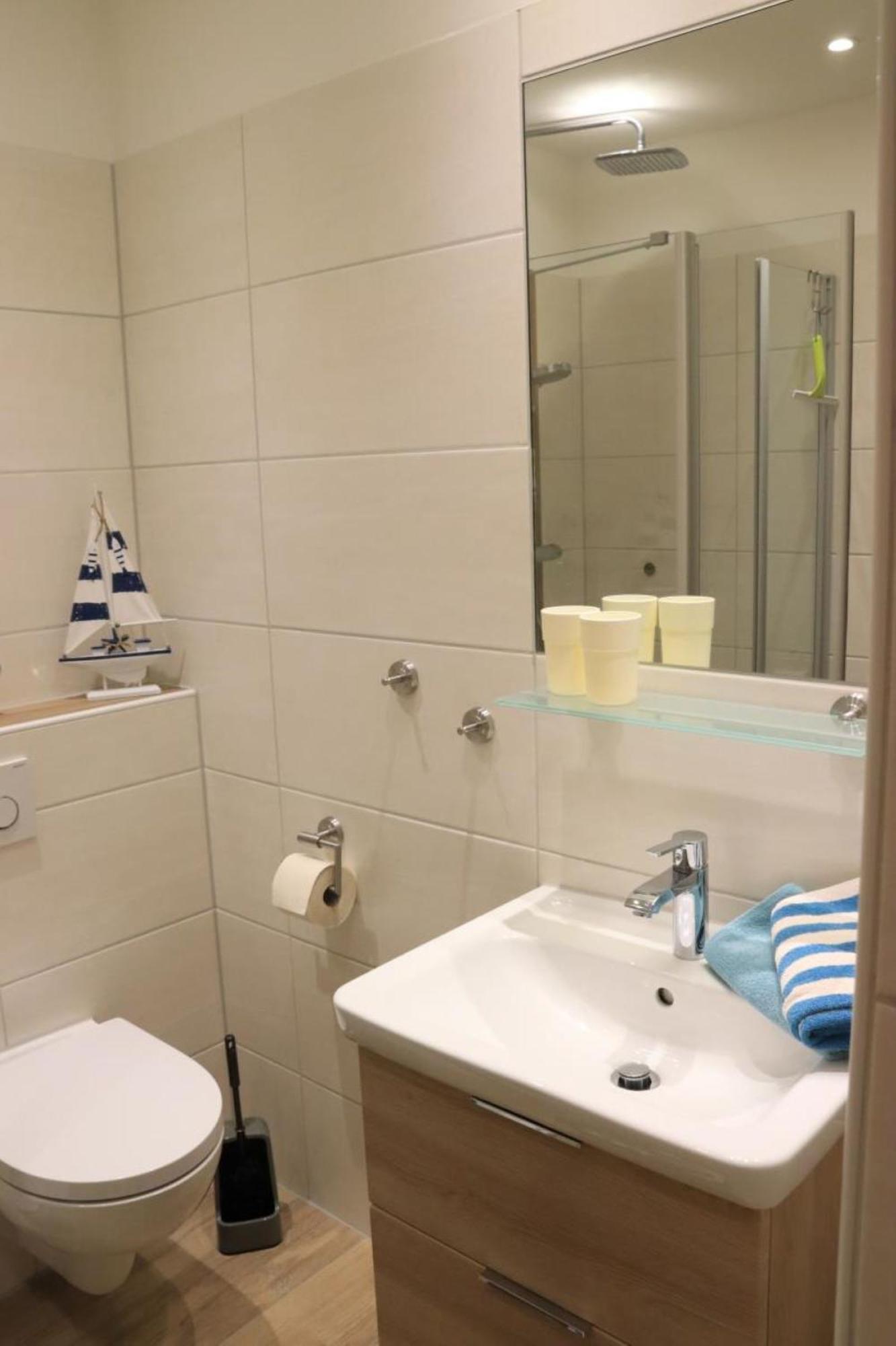 Ferienwohnung Mit Seeblick Und Schwimmbadnutzung In 库克斯港 外观 照片